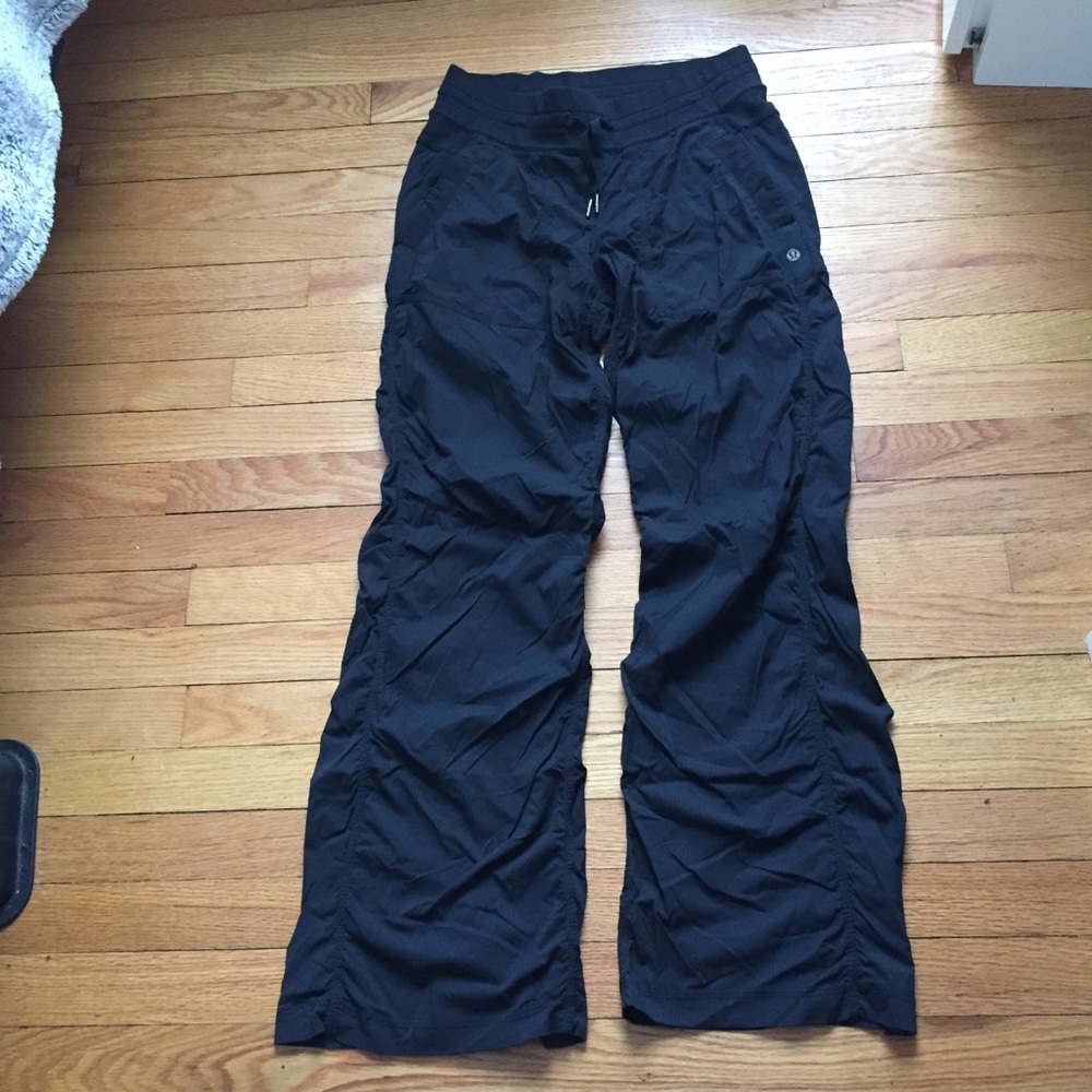 LULULEMON BLACK FULL LENGTH PANTS